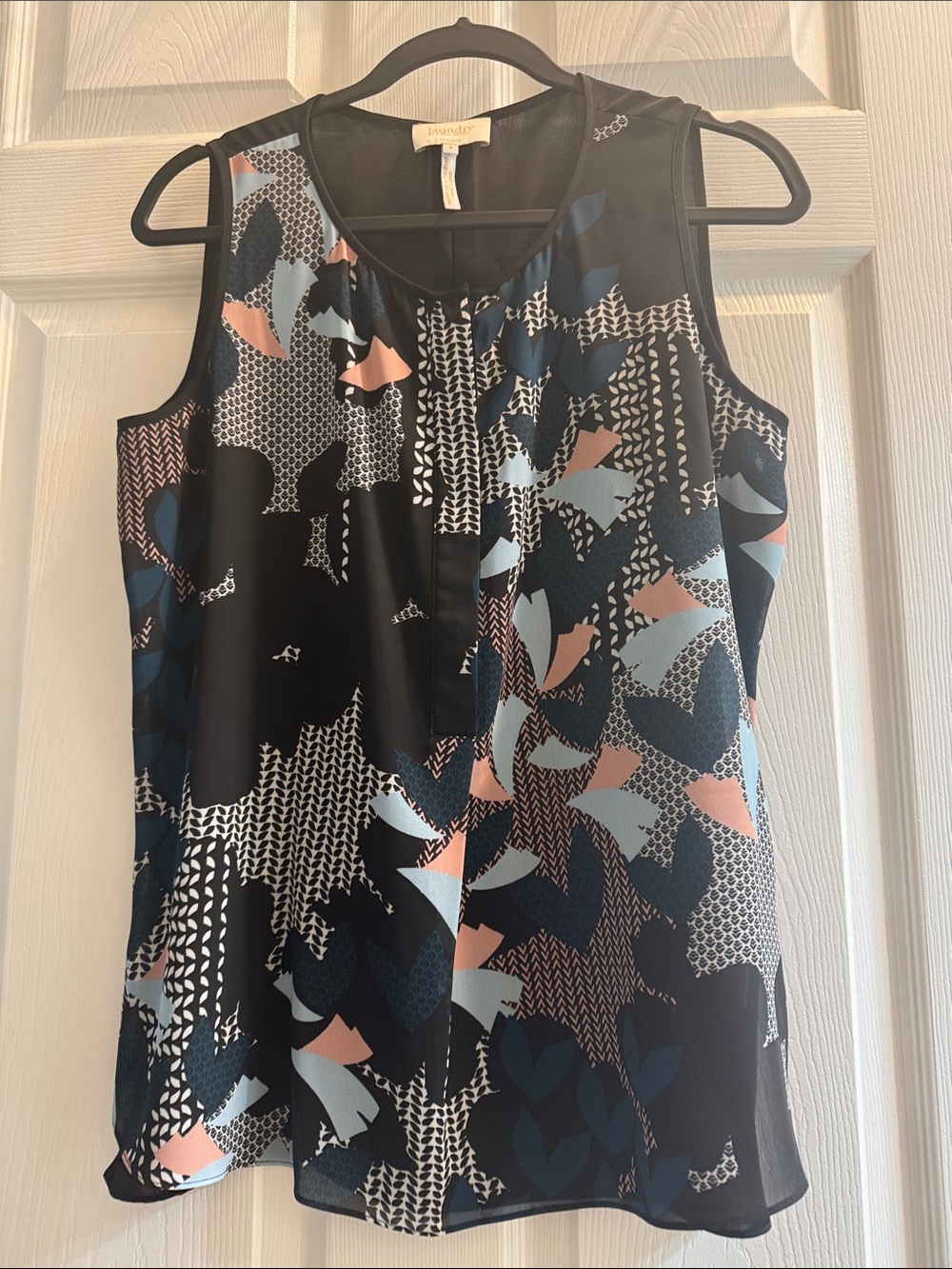 Laundry by Shelli Segal Black Geometric Floral Sleeveless Top